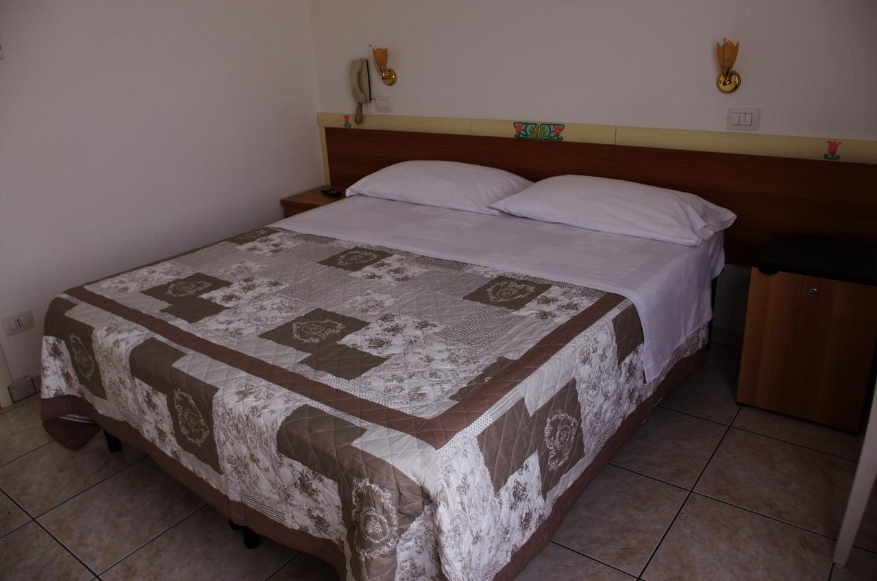 Hotel La Playa Σαν Μπενεντέτο ντελ Τρόντο Εξωτερικό φωτογραφία